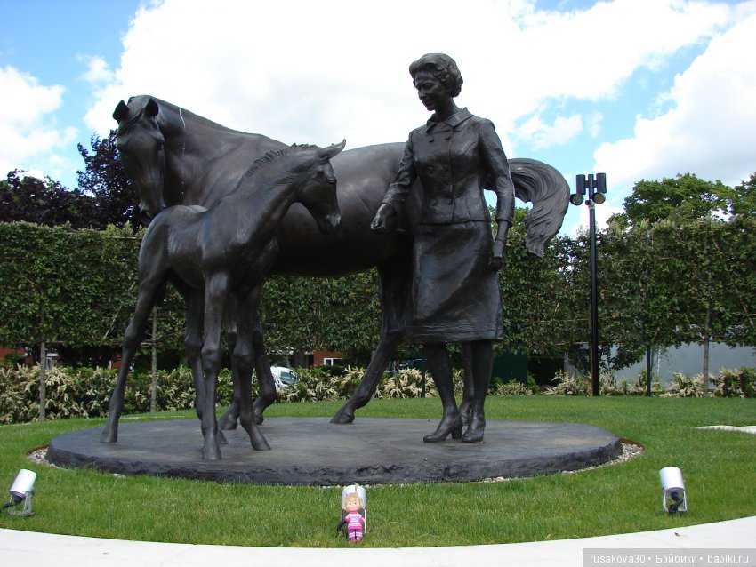 Антикварный базар в маленьком английском городке Нью́маркет ( Newmarket) (фото 6)