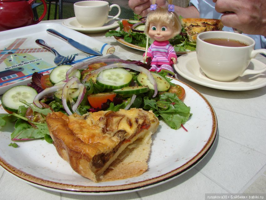 Как Пенни и Машка мельницу осматривали