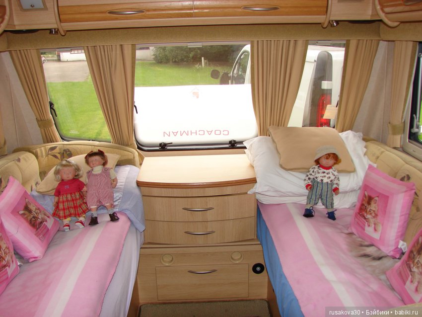 Максимка, Нелли и ревушка-коровушка из Испании с любовью