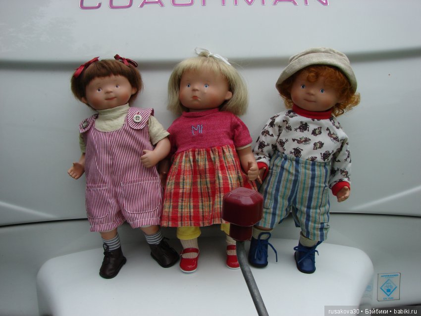 Максимка, Нелли и ревушка-коровушка из Испании с любовью