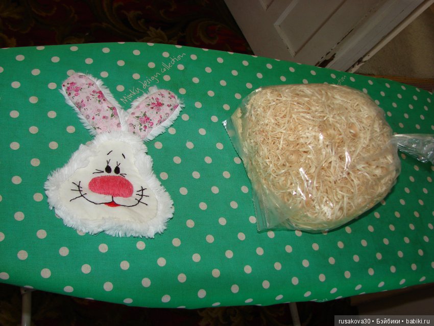 Зайку бросила хозяйка... под дождем остался зайка