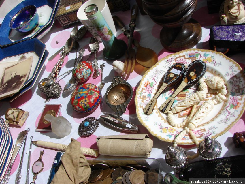 Антикварный базар в маленьком английском городке Нью́маркет ( Newmarket)