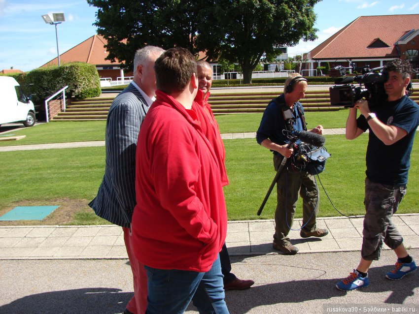 Антикварный базар в маленьком английском городке Нью́маркет ( Newmarket)