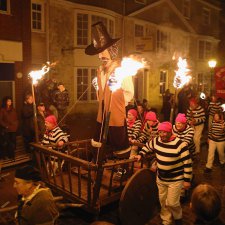 Ночь костров ,фейерверков или ночь Гая Фокса.