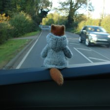 Людвиг продолжает путешествовать по Англии .