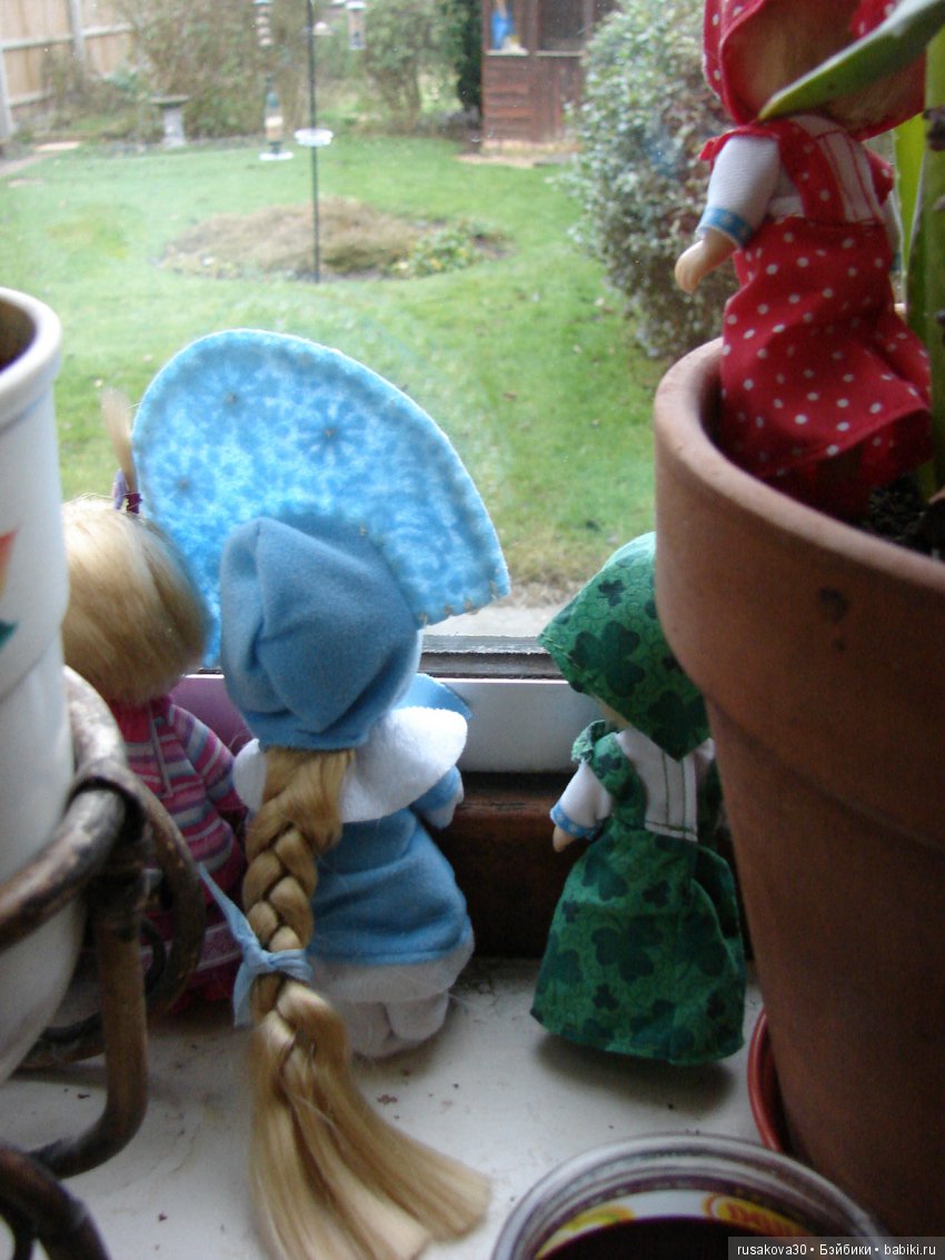 Старый Новый Год — Куклы Маша и Медведь (Simba): Маша в кармашке