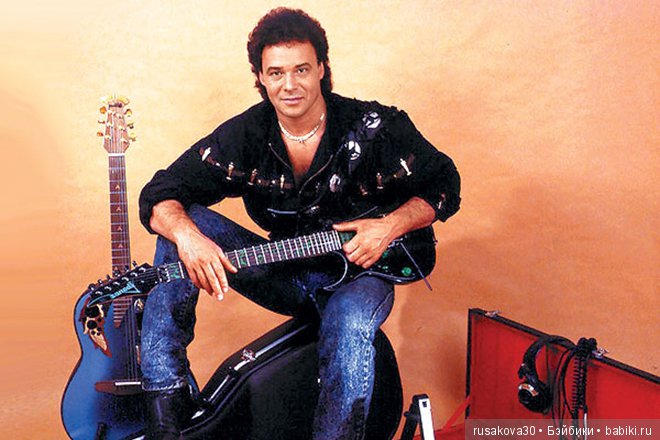 Снежные забавы — Куклы Маша и Медведь (Simba): Маша в кармашке (фото 4)