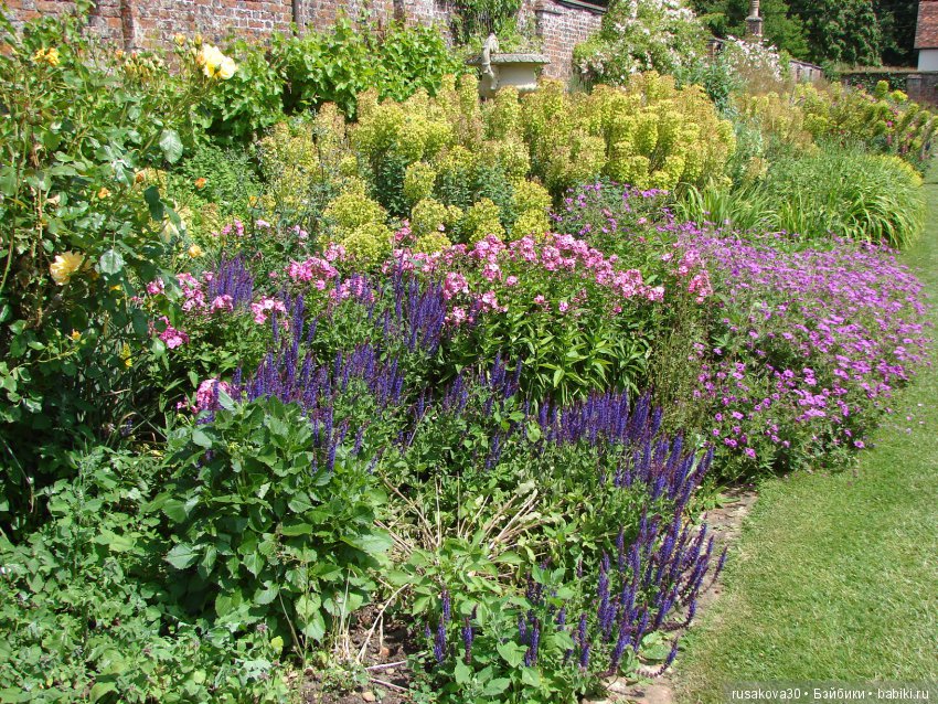 Сад в доме Claydon house (Дом Клейдон)