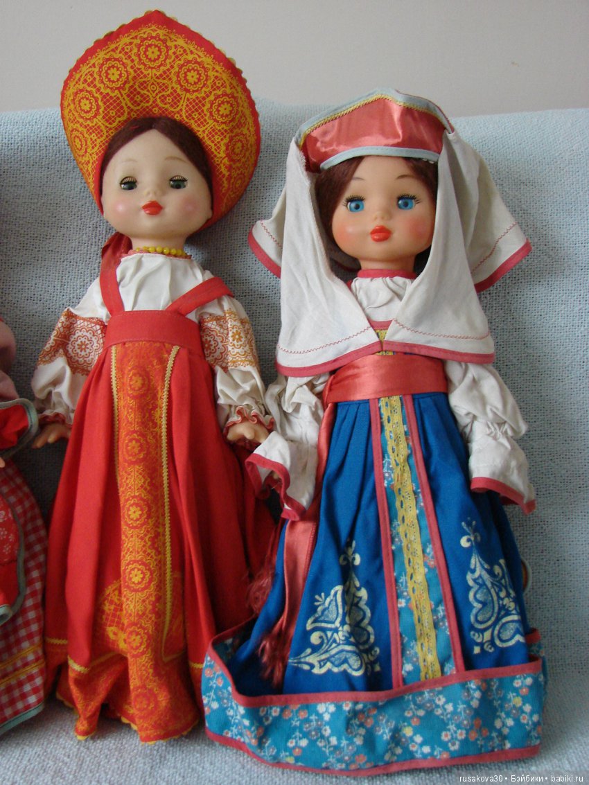 Купить кукол в национальных костюмах. Куклы в национальных костюмах. Советские куклы в национальных костюмах. Кукла в народном костюме. Кукла в русском национальном костюме.