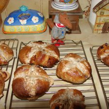 Людвиг и hot cross buns