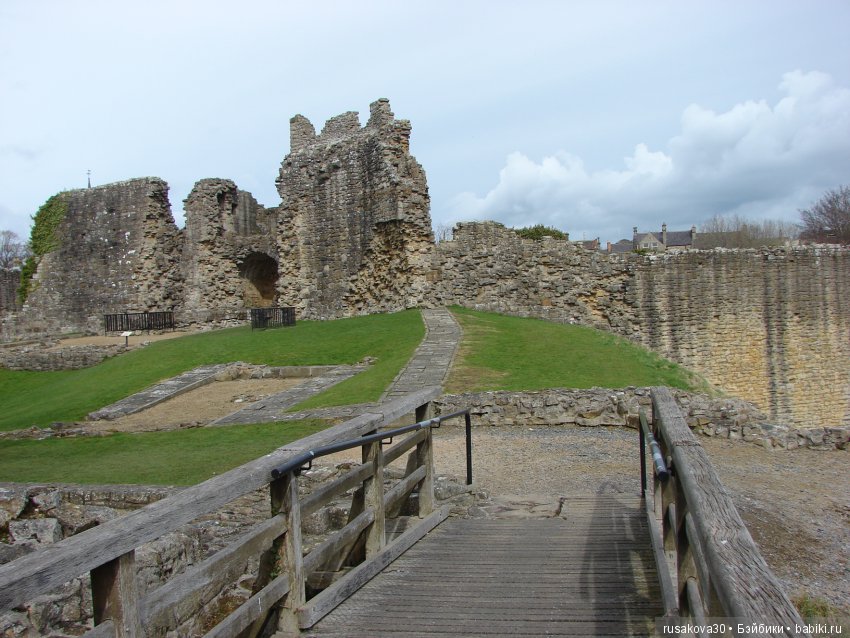 Как Людвиг замок Барнард осматривал