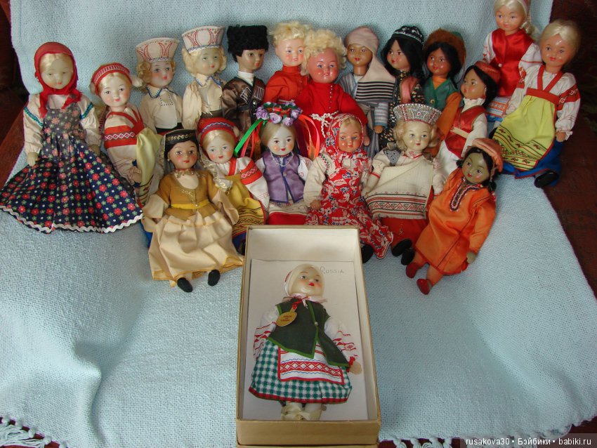 Моя коллекция кукол в национальных нарядах