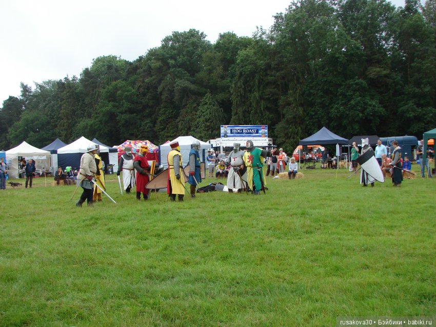 Принцесски на сельской ярмарке