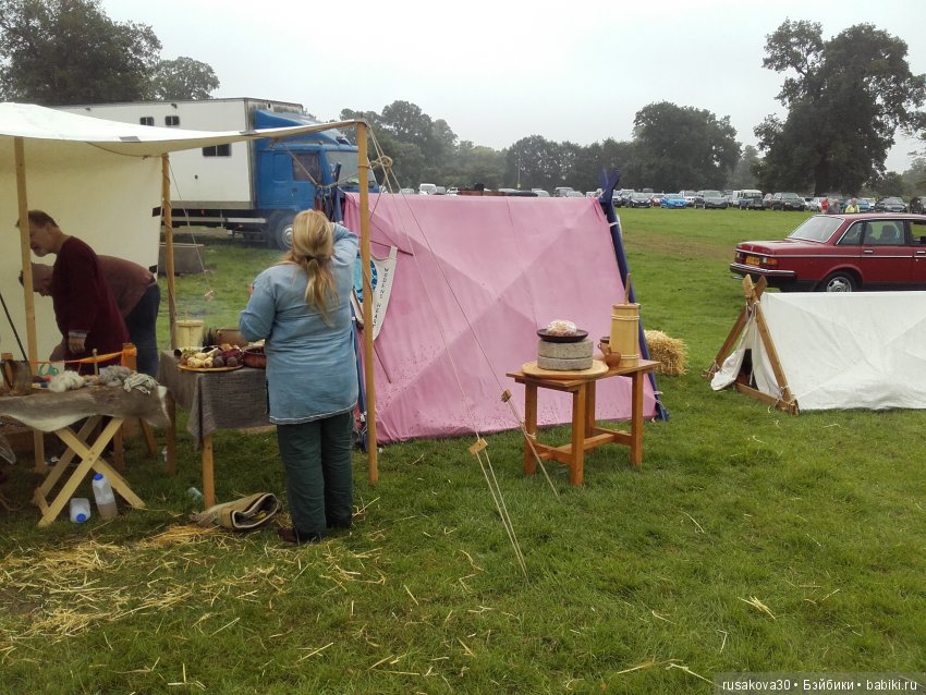 Принцесски на сельской ярмарке