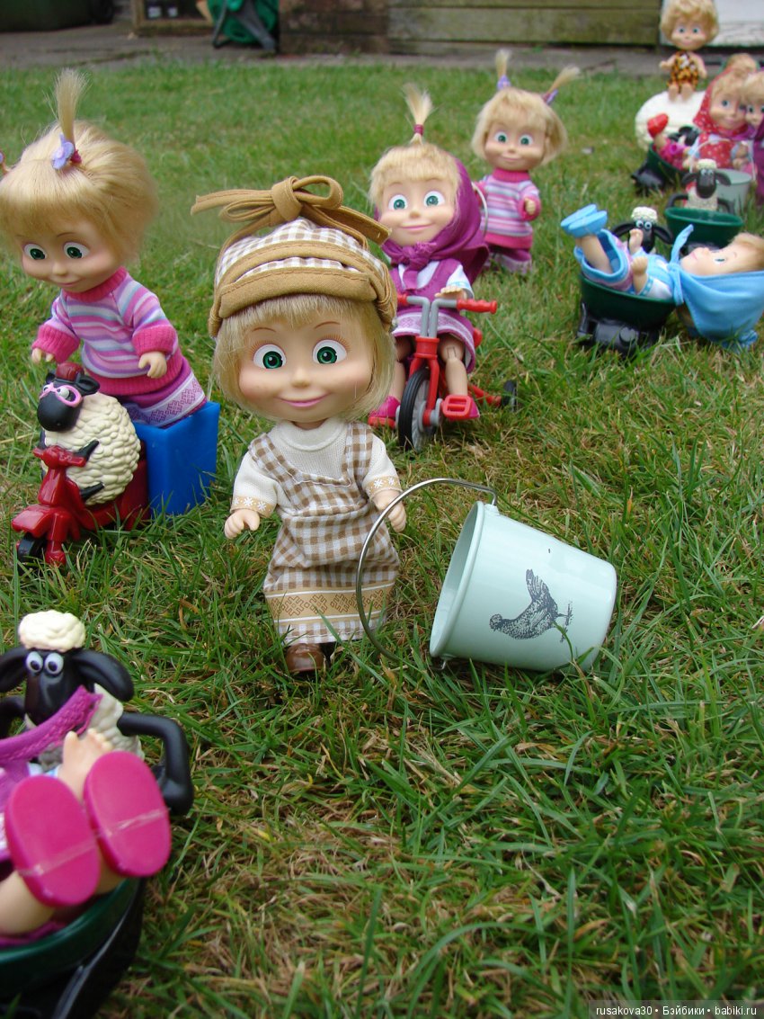 Борьба за урожай — Куклы Маша и Медведь (Simba): Маша в кармашке (фото 10)