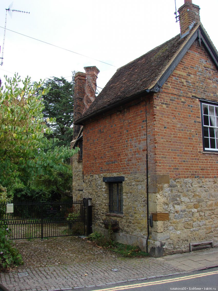 Город Ба́кингем (Buckingham)