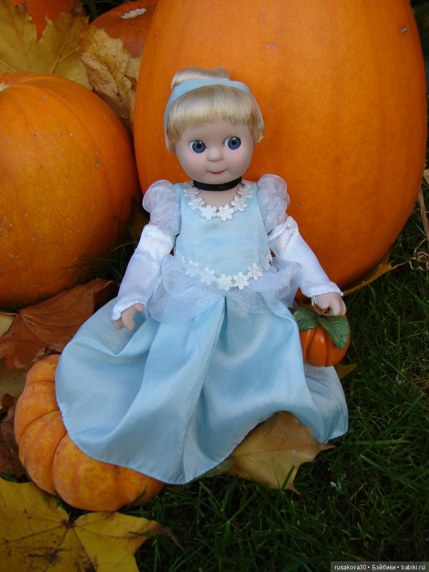 Борьба за урожай — Куклы Маша и Медведь (Simba): Маша в кармашке