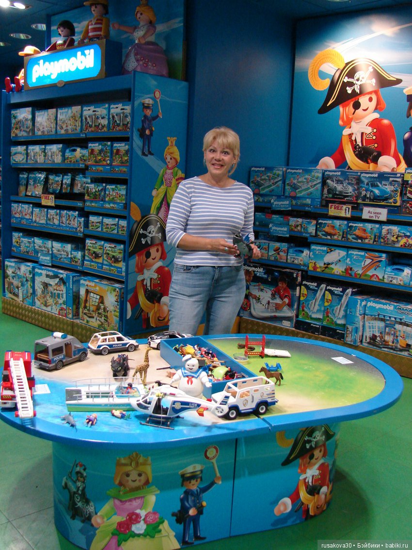 Магазине Игрушек Hamley's