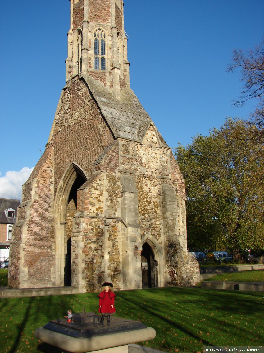 Соня и Аня знакомятся с Англией