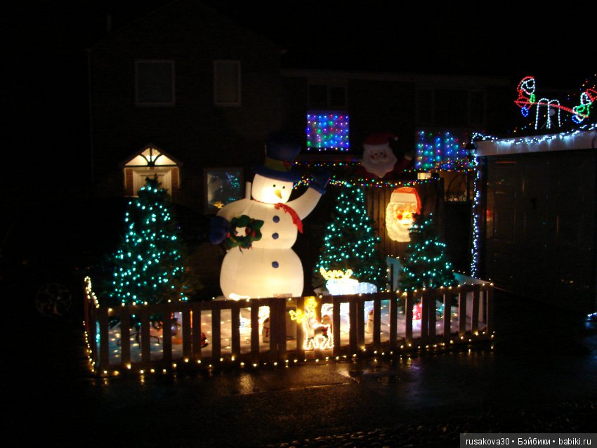 Рождественские уличные украшения (фото 7)