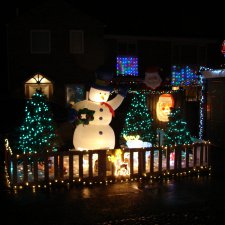 Рождественские уличные украшения