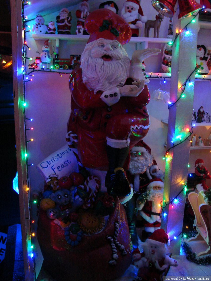 Рождественские уличные украшения