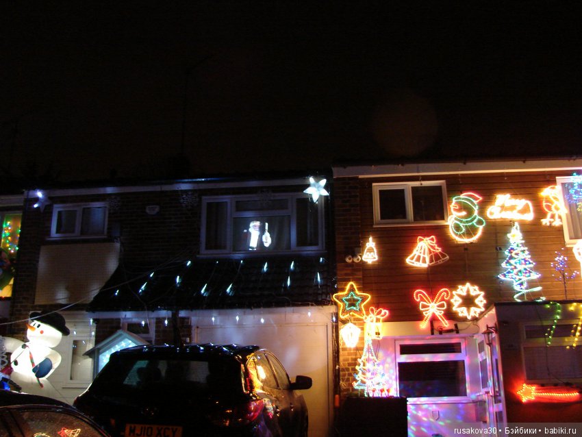 Рождественские уличные украшения