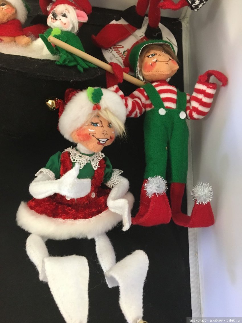 Куклы в рождественских нарядах