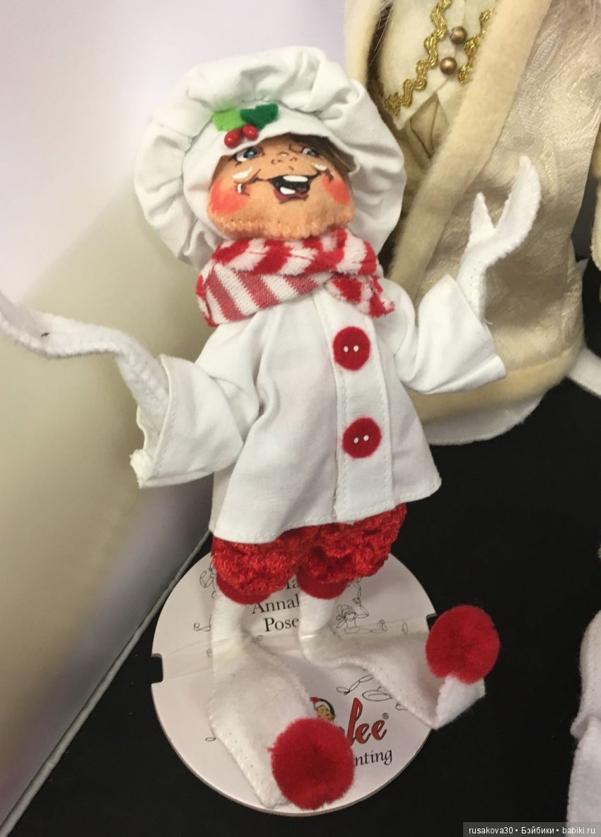 Куклы в рождественских нарядах