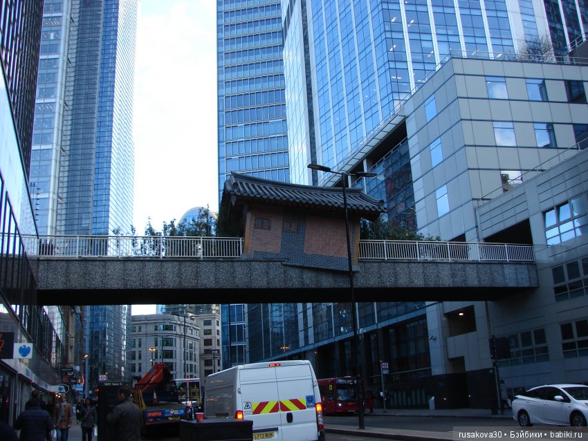 Людвиг, Ватсон и Миша в Лондоне