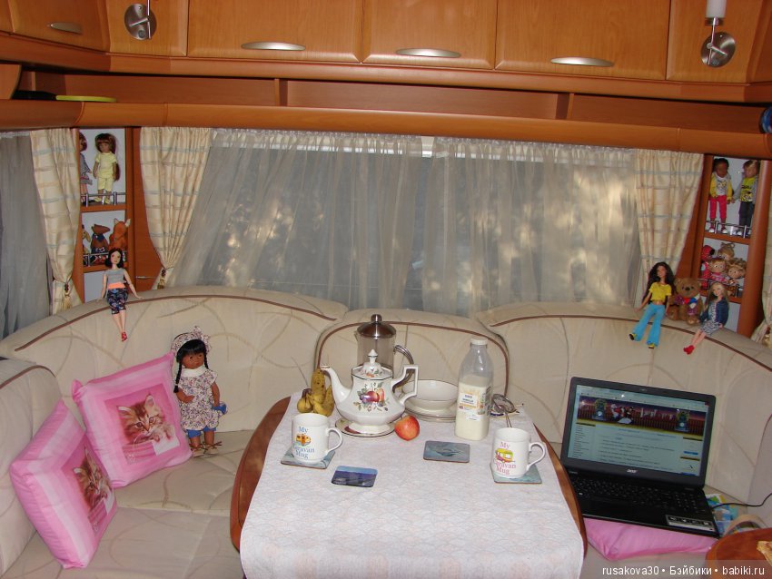 Путешествуем с куклами — Куклы Маша и Медведь (Simba): Маша в кармашке (фото 5)