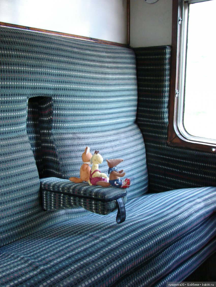 Путешествуем с куклами — Куклы Маша и Медведь (Simba): Маша в кармашке