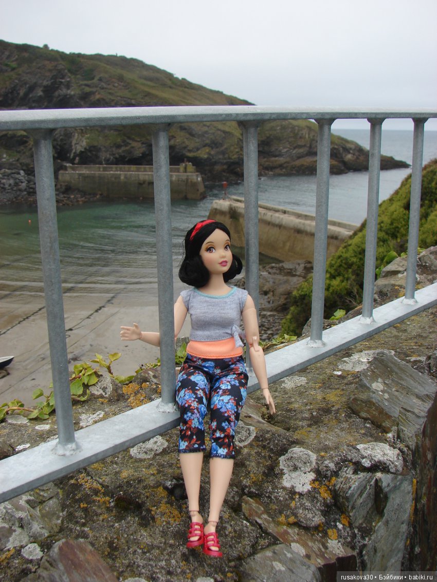 Путешествуем с куклами — Куклы Маша и Медведь (Simba): Маша в кармашке (фото 7)