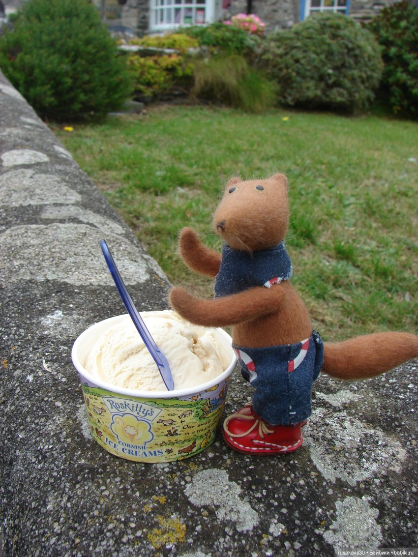 Путешествуем с куклами — Куклы Маша и Медведь (Simba): Маша в кармашке