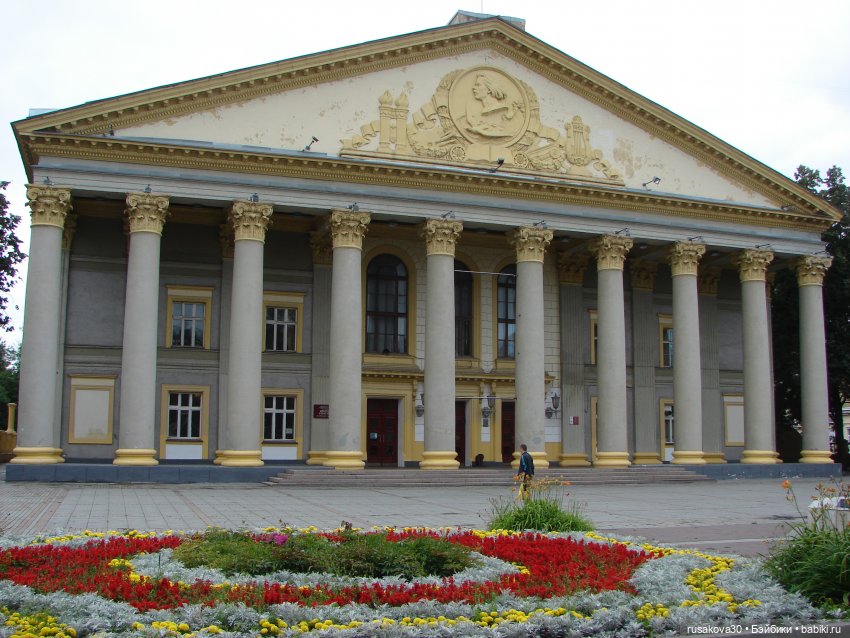 Рыжики продолжают знакомится с Новосибирском