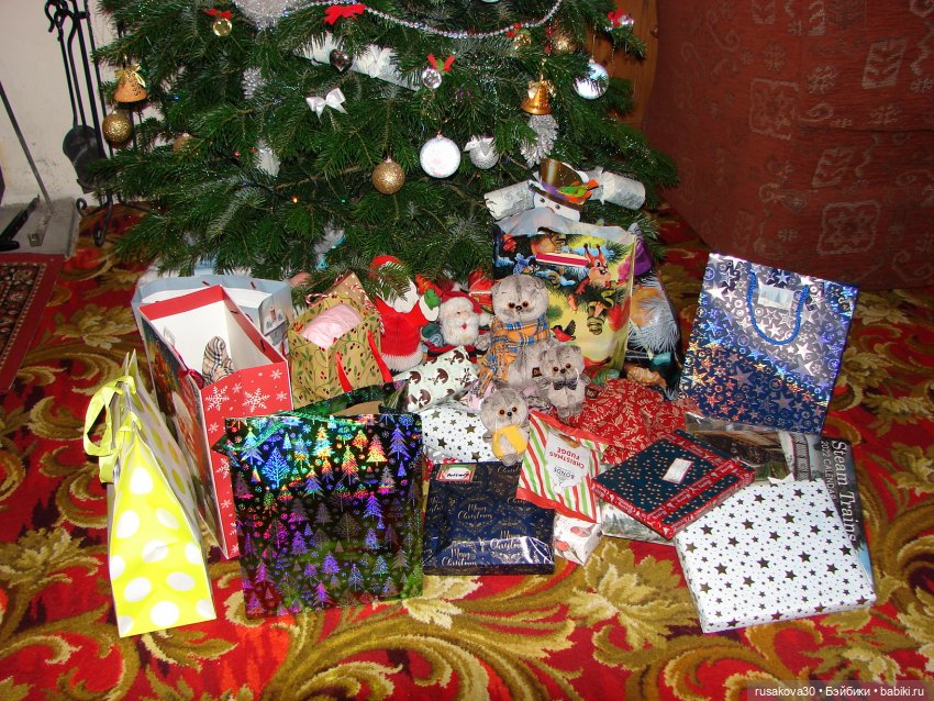 Новогодние поздравления от товарищей в красных колпачках (фото 6)