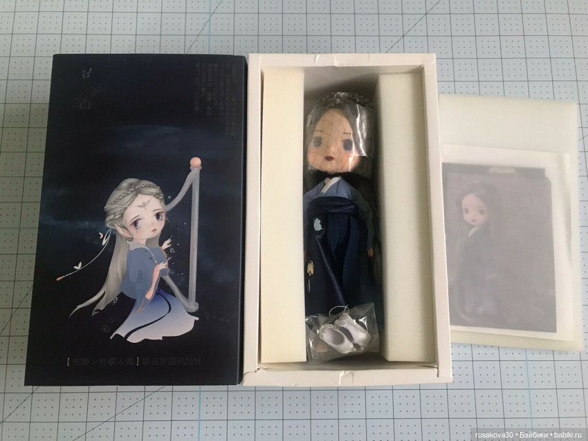 Куколка с голубыми волосами (фото 2)