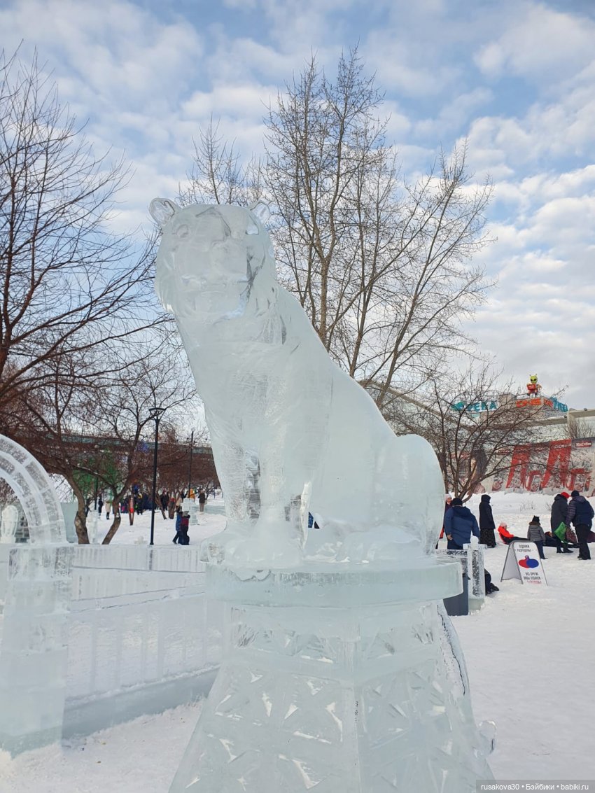 Как украшены ваши города зимой