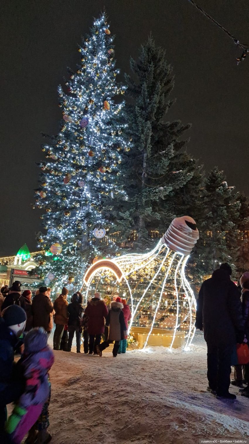 Как украшены ваши города зимой