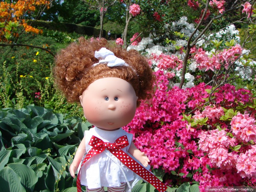 Мийка и Мио в загородном поместье королевы