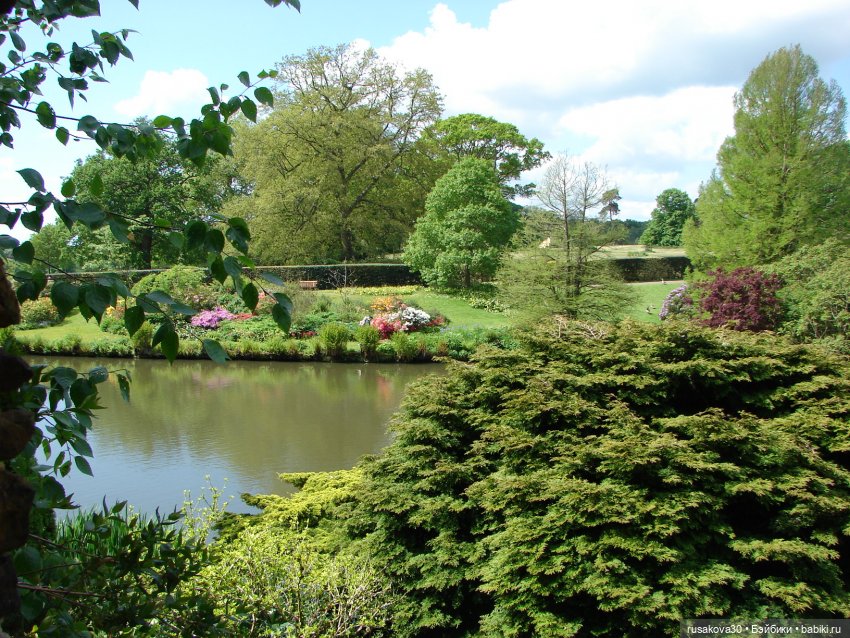 Мийка и Мио в загородном поместье королевы