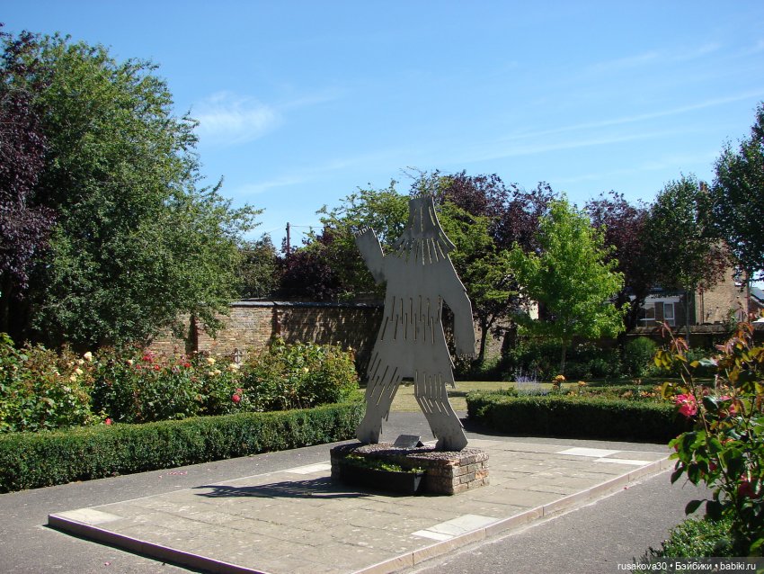 Моя Блайзочка осматривает Англию