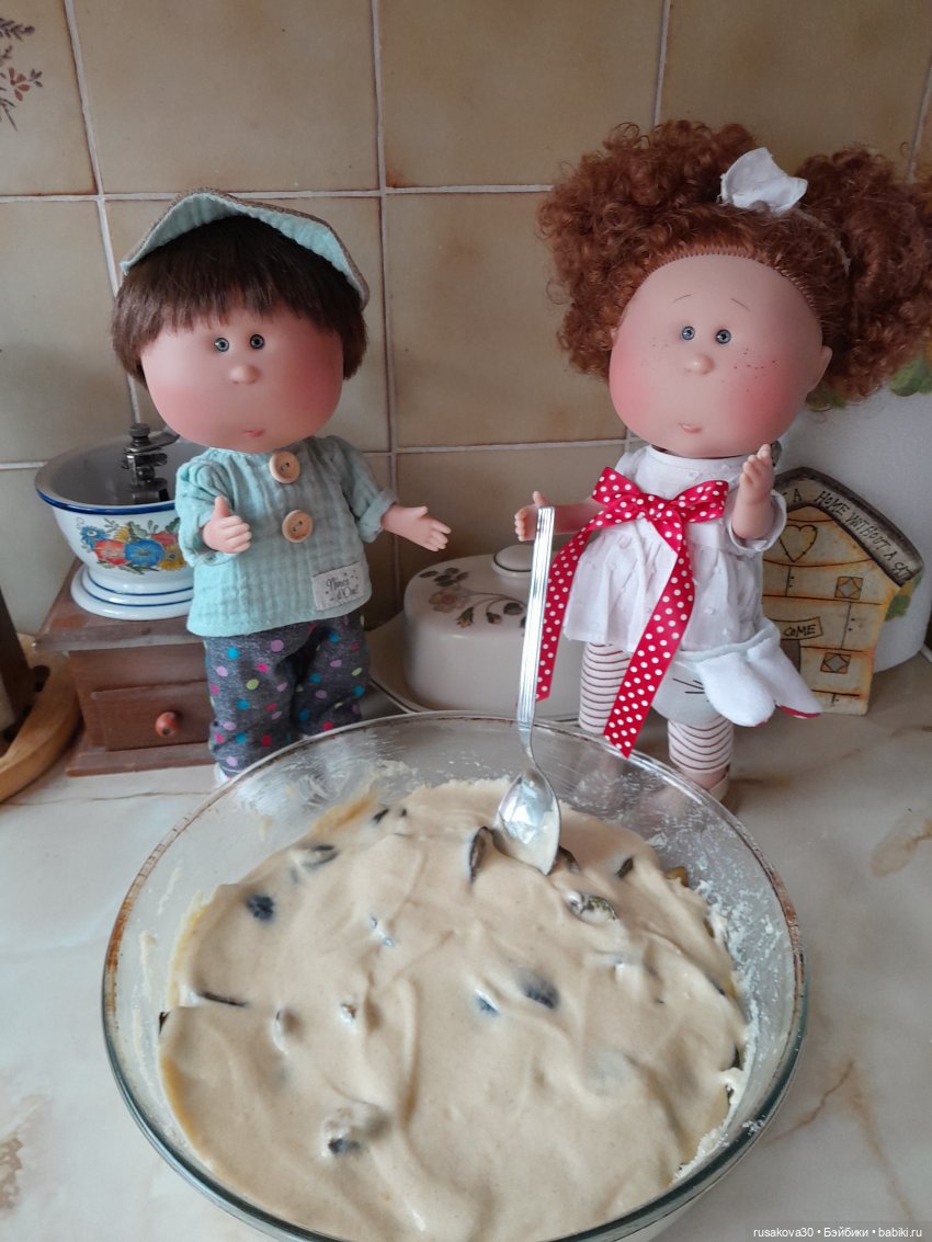 Сами садик мы садили... сами будем поливать