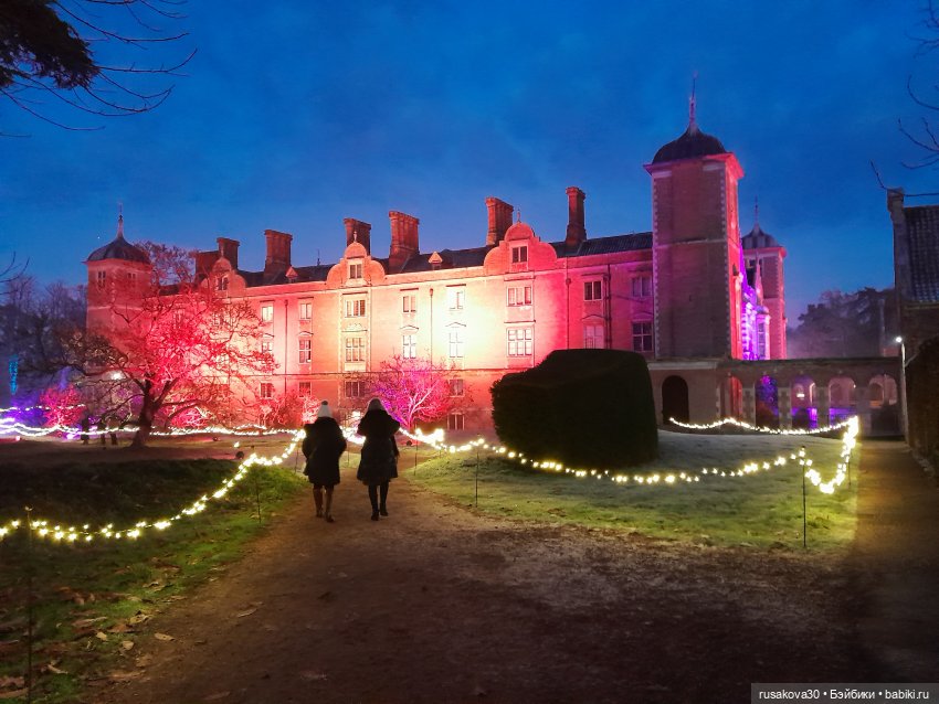 Иллюминация в Бликлинг Холле (фото 7)