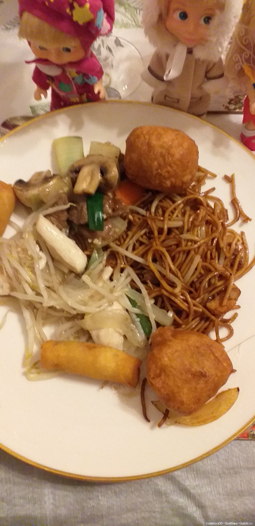 Встали Машки в хоровод , провожают Старый год (фото 8)