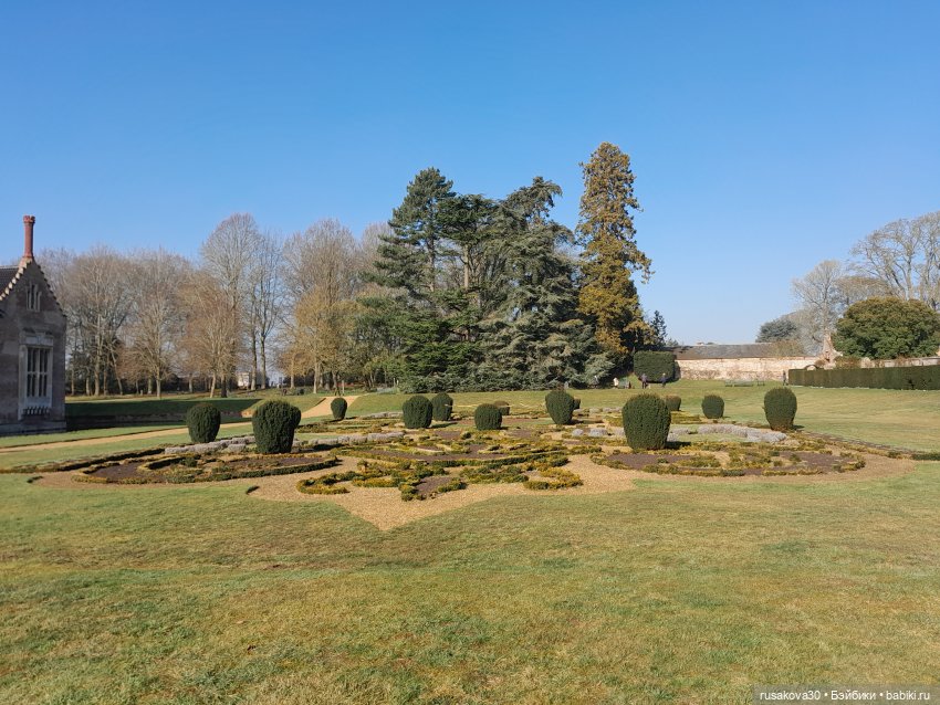 Прогулка по поместью Оксбру-холл (Oxburgh Hall) (фото 7)