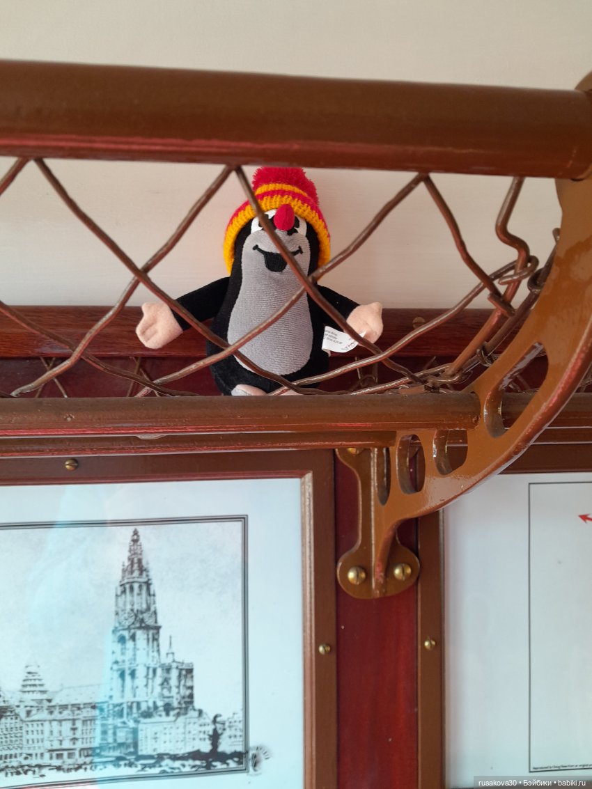 Крот Krtek путешествует по Англии