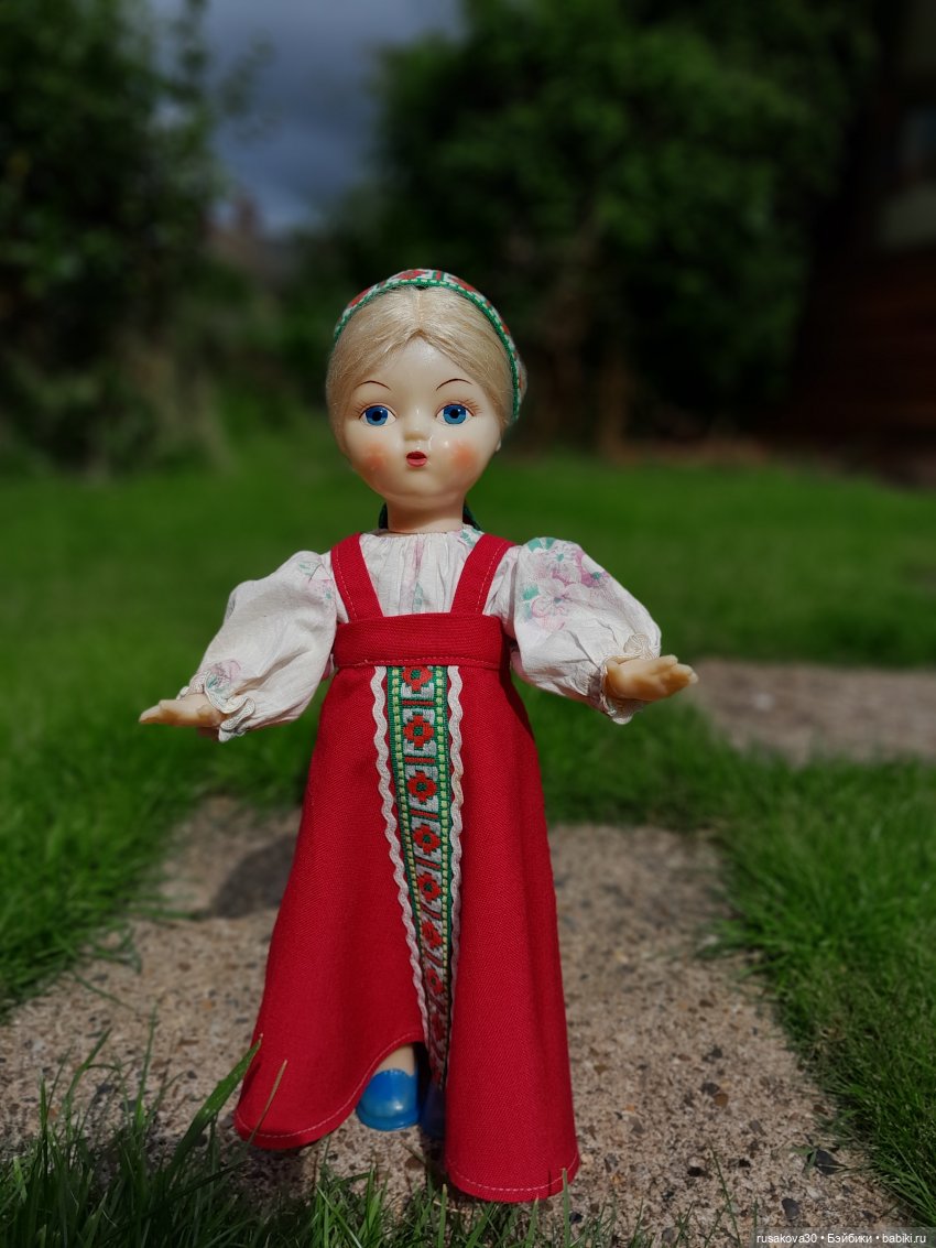 Кукла московской фабрики "Звездочка"