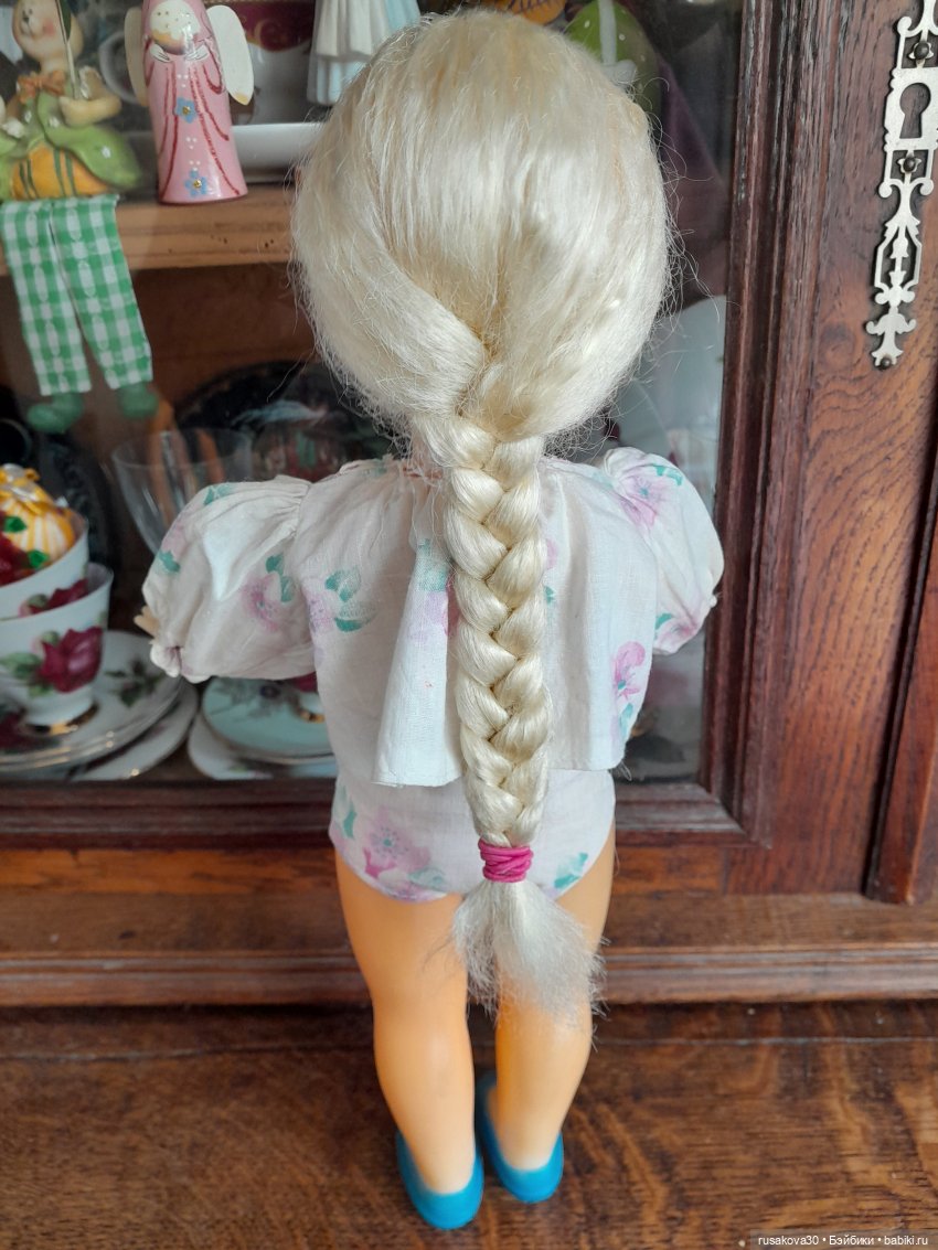 Кукла московской фабрики "Звездочка"