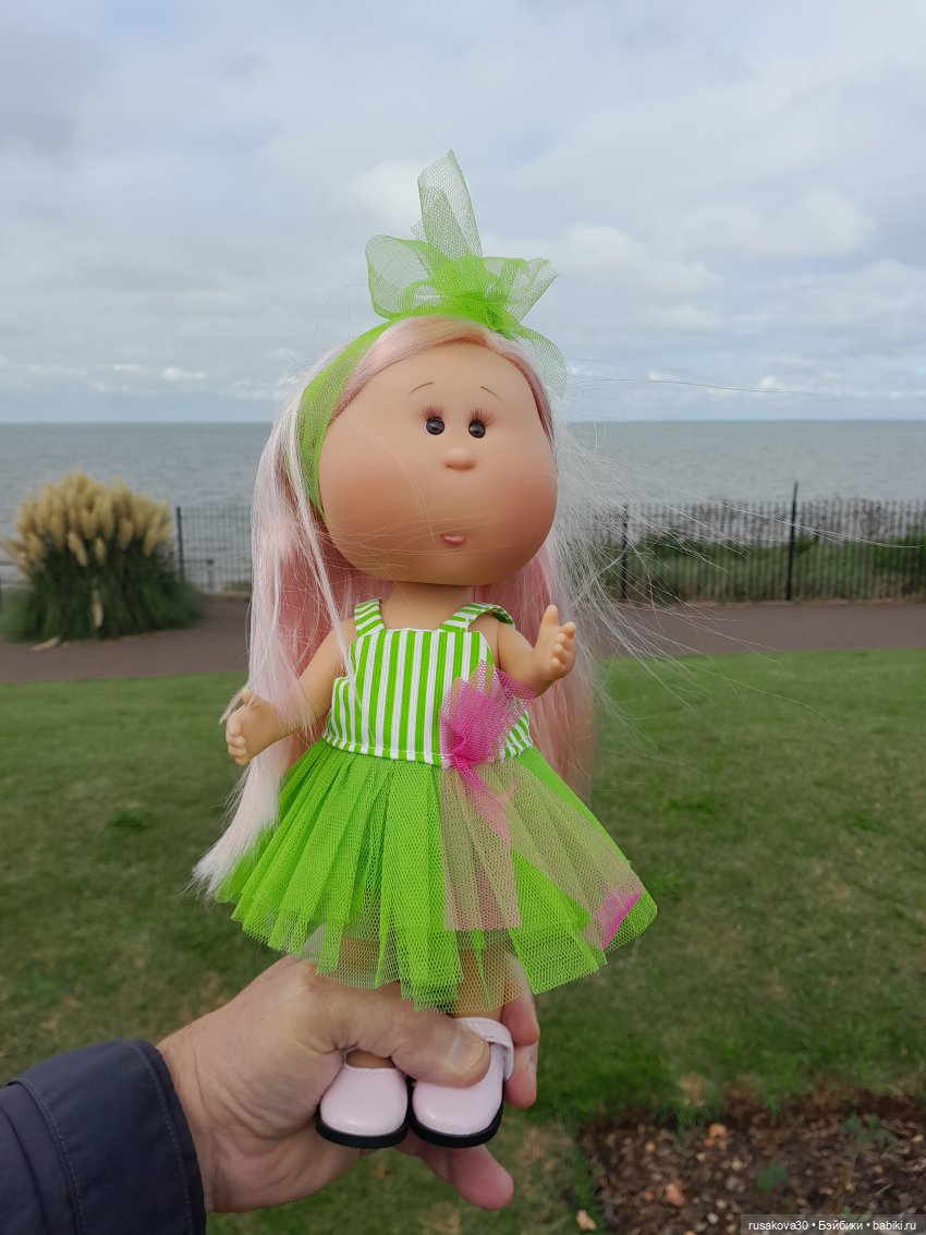 Розовая булочка приехала — Куклы Nines d'Onil (Нинес): Миа (Mia) (фото 2)